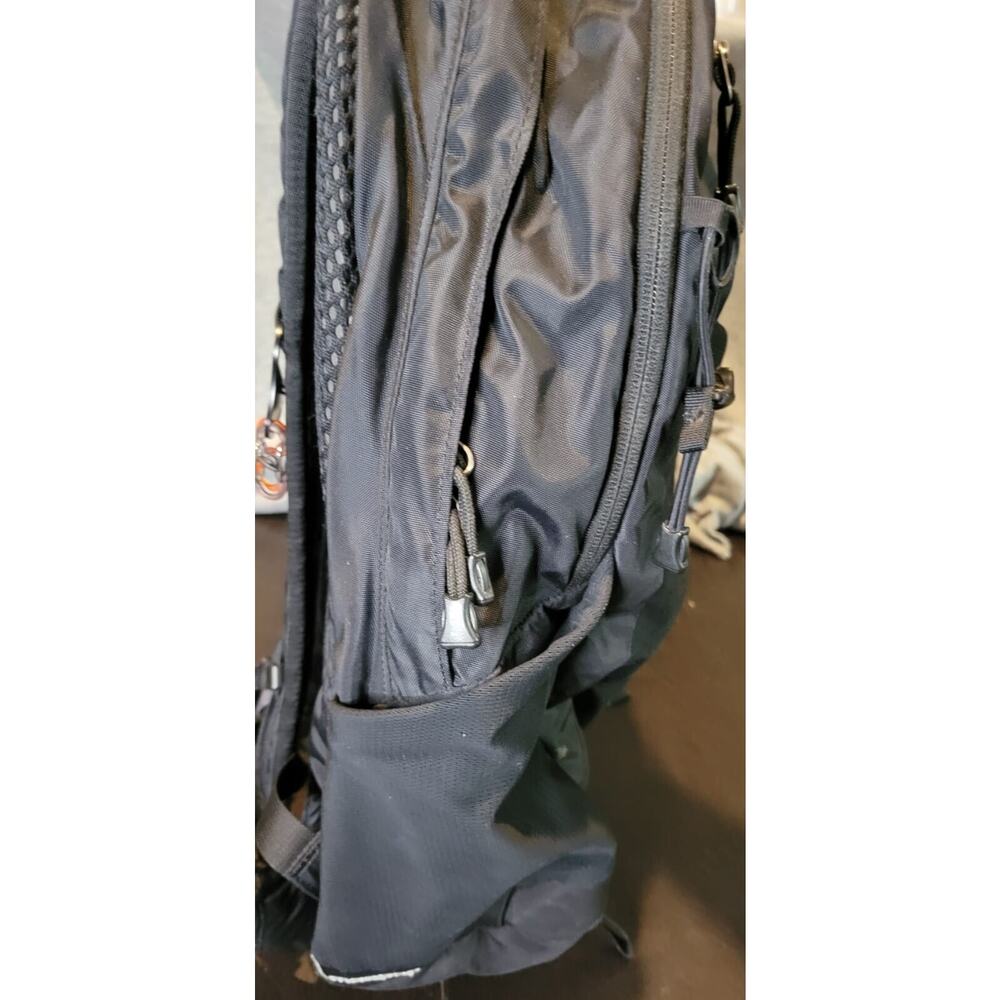 Macpac Black Rucksack/Backpack Pre-Owned - Picture 13 of 16